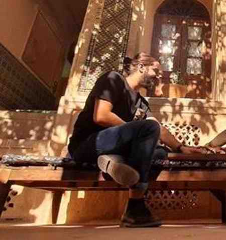 خرید و دانلود آهنگ بی کلام هوروش بند نبین الان خستم