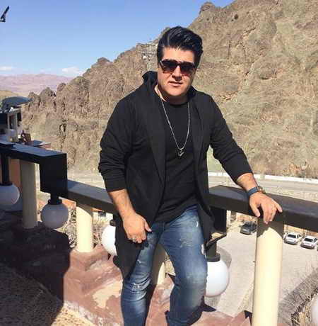 خرید و دانلود آهنگ بی کلام یه حالی دارم این روزا مهدی یغمایی