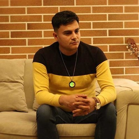 خرید و دانلود آهنگ بی کلام عکس رامین کرمی